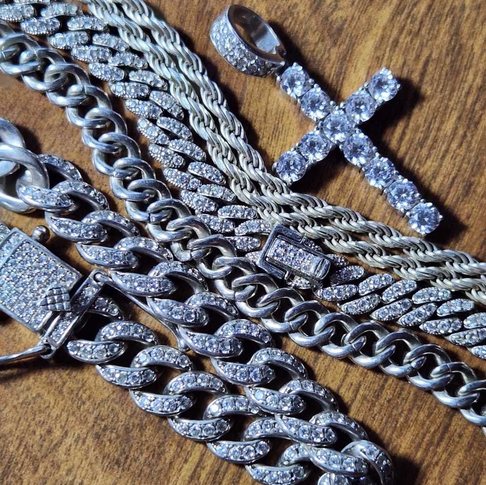 Lot of sterling silver jewelry 2 Necklaces bracelet, cross charm